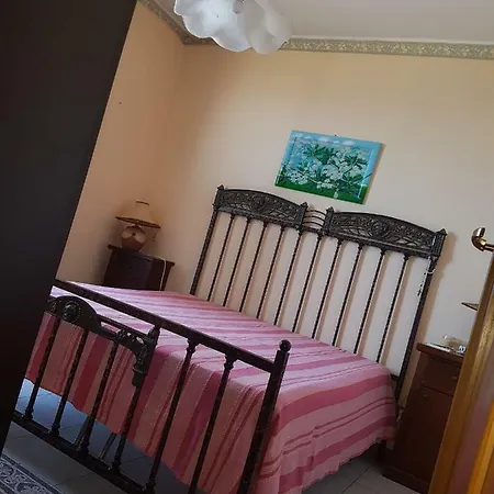 Case Eoliane, Salina Holiday home Brolo